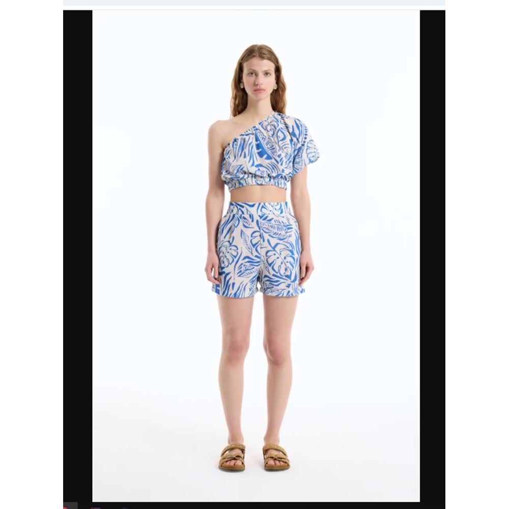 25YSRT00376 TROPİK DESENLİ MİNİ ŞORT